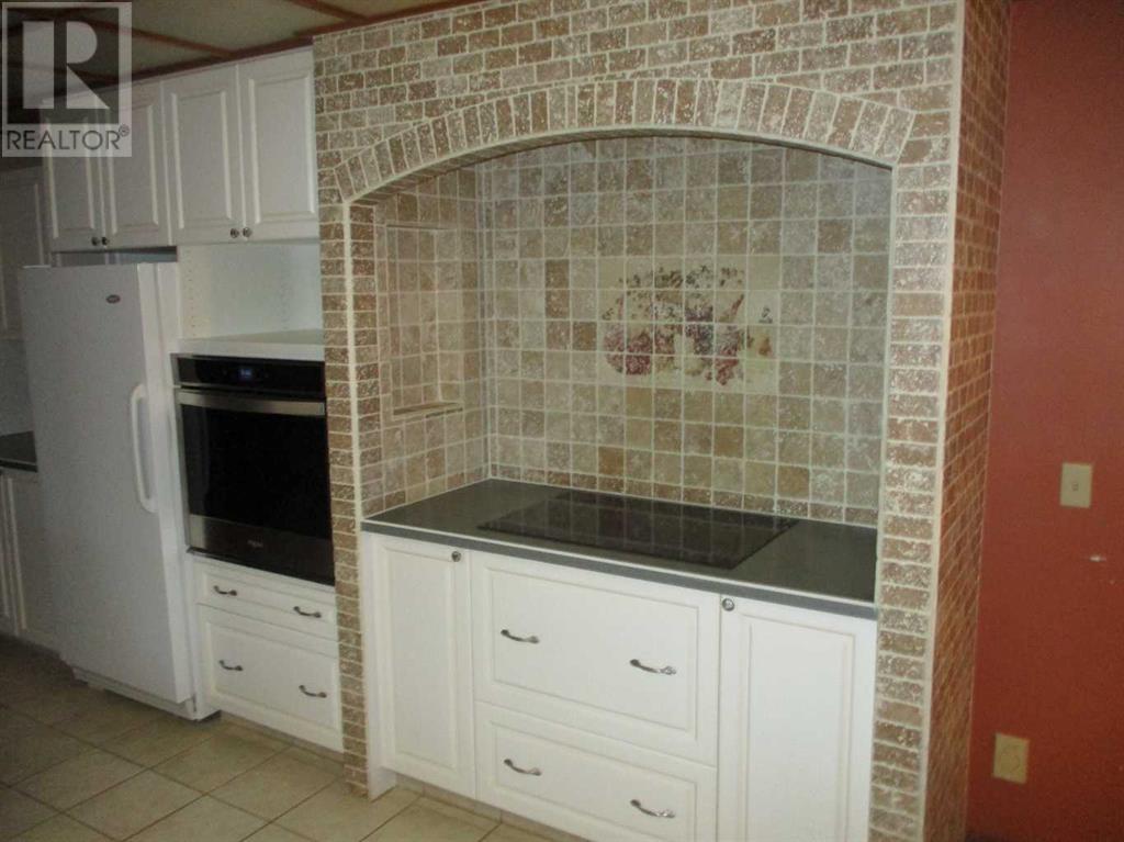 832068 Rge Rd 233 Property Photo 12