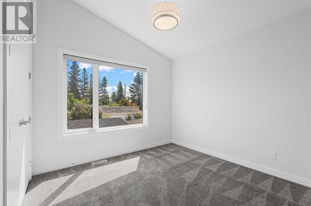 5604 37 Street Sw Property Photo 28