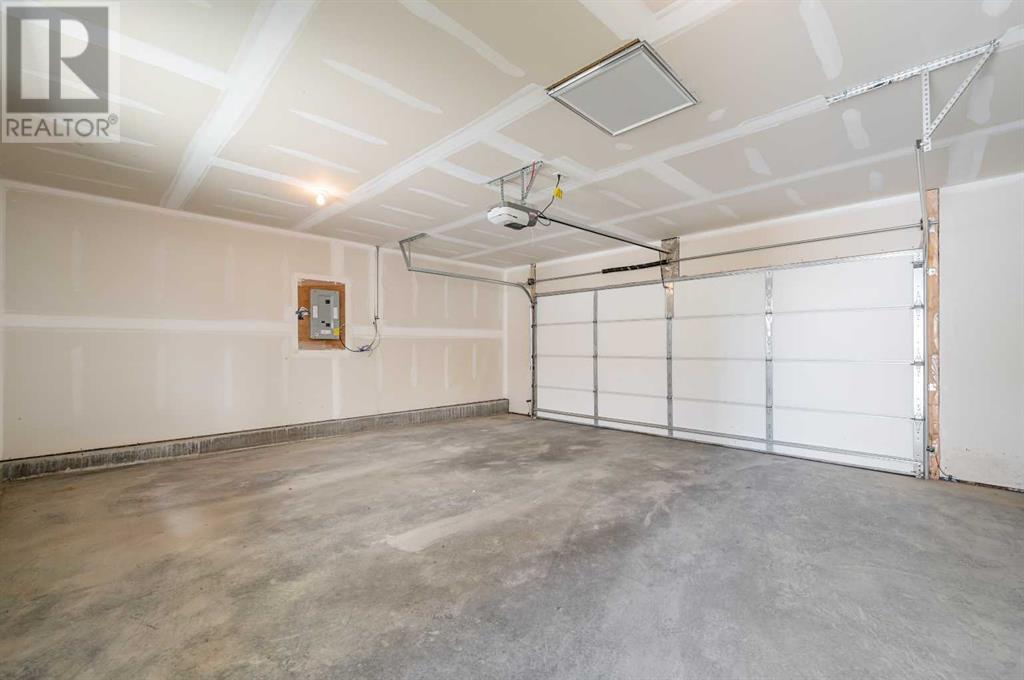 5604 37 Street Sw Property Photo 44