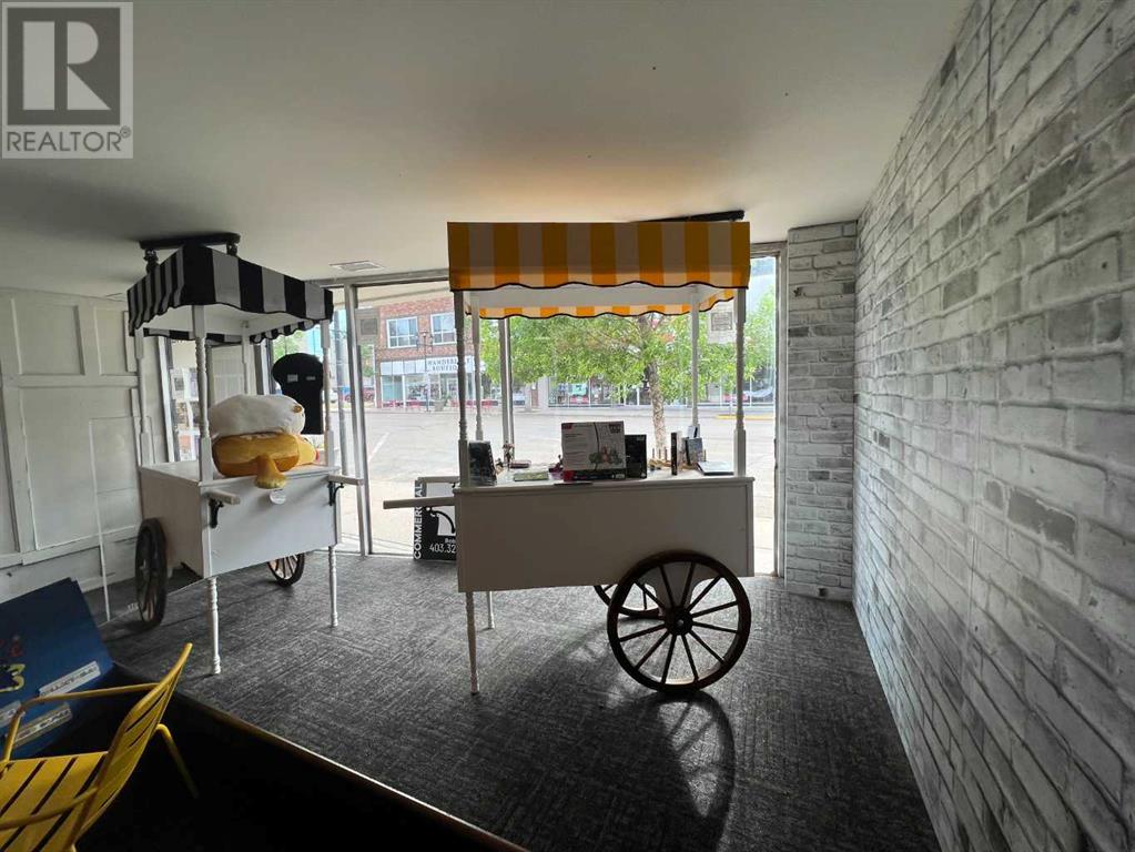 338 Centre Street Property Photo 8