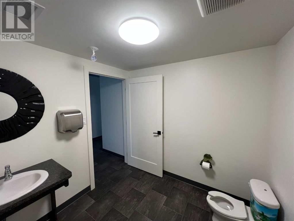 338 Centre Street Property Photo 18