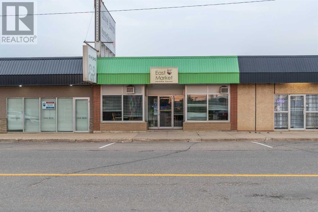 4809 And 4811 49 Avenue Property Photo 25