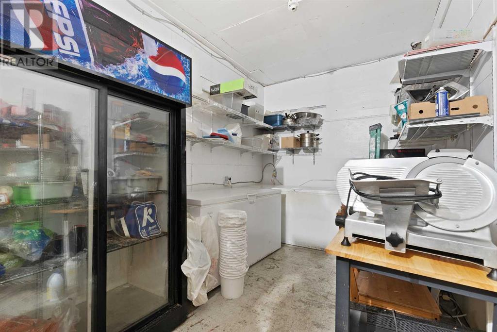 4809 And 4811 49 Avenue Property Photo 43