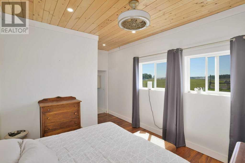 353022 Range Road 4-3 Property Photo 16