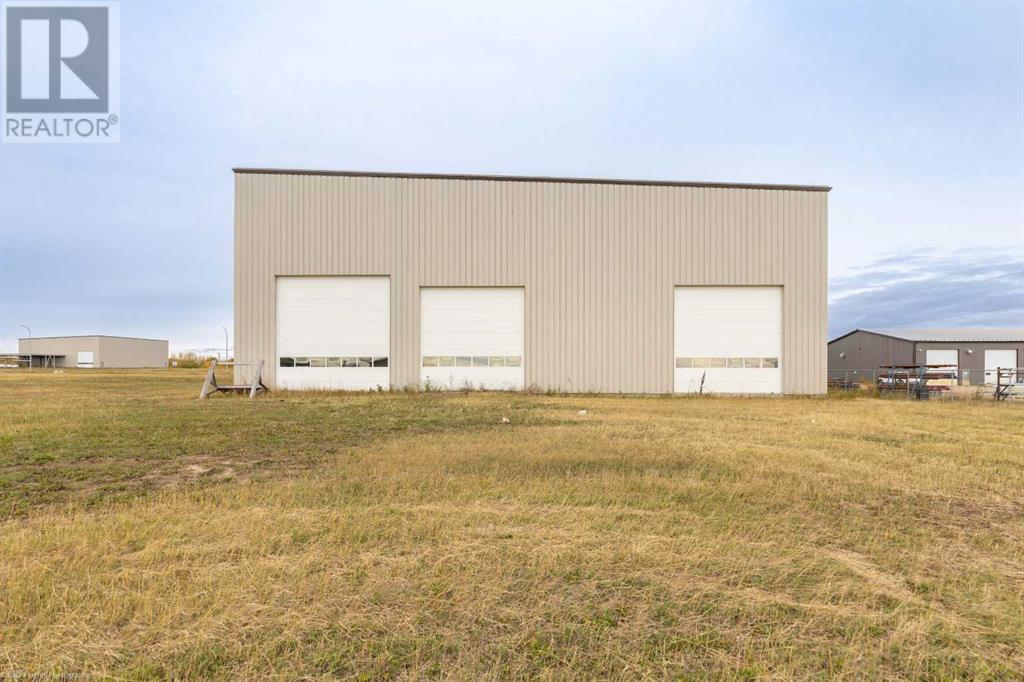 6715 & 6803 66 Street Property Photo 15