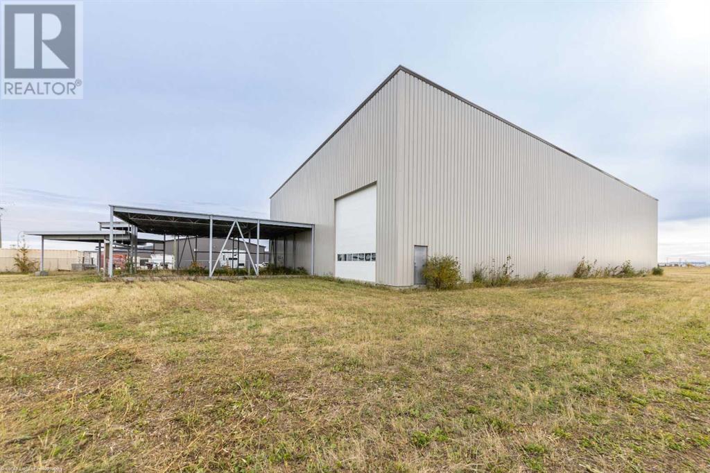 6715 & 6803 66 Street Property Photo 18