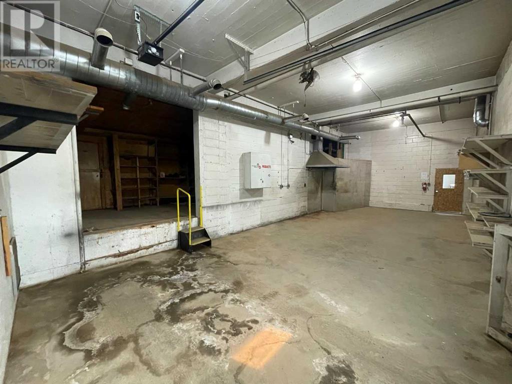 10416 & 10516 101 Avenue Property Photo 12