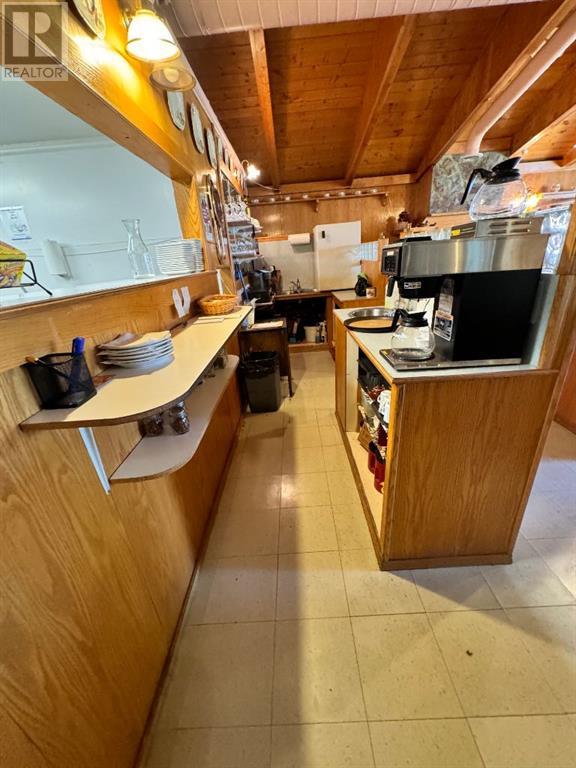 4920 50 Street Property Photo 6