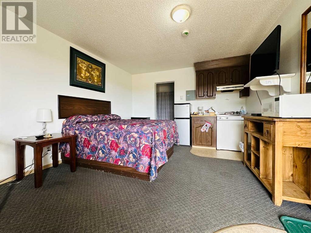 5416 49 Avenue Property Photo 8