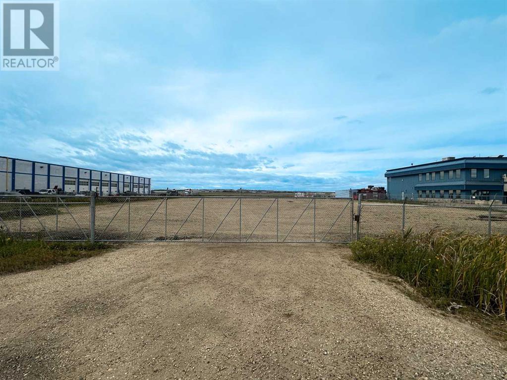 10220 123 Street Property Photo 2