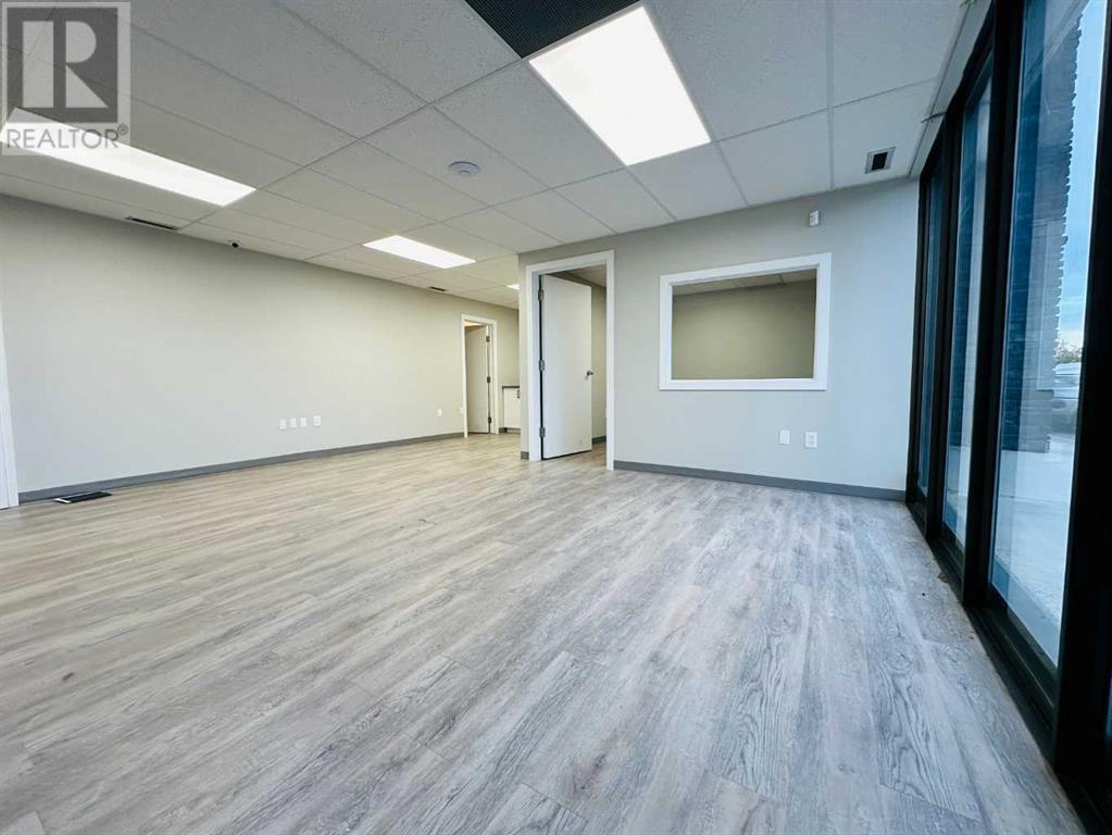 11423 98 Avenue Property Photo 4