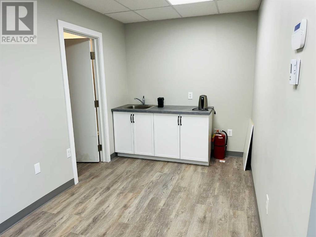 11423 98 Avenue Property Photo 7