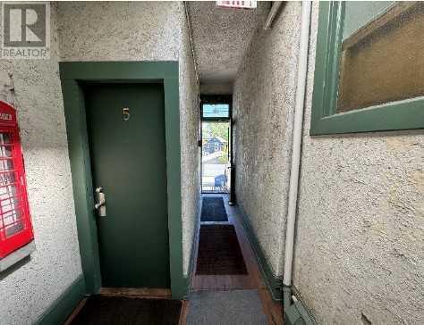1336 9 Avenue Se Property Photo 8