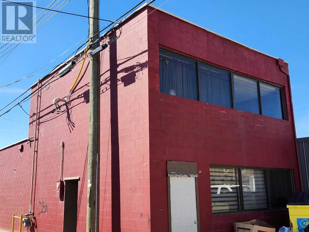 5008 50 Street Property Photo 15