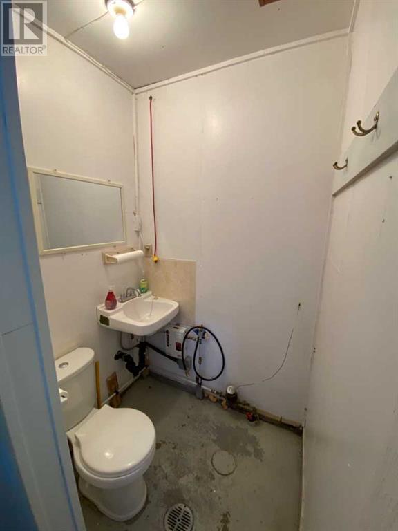 503 2 Avenue E Property Photo 13