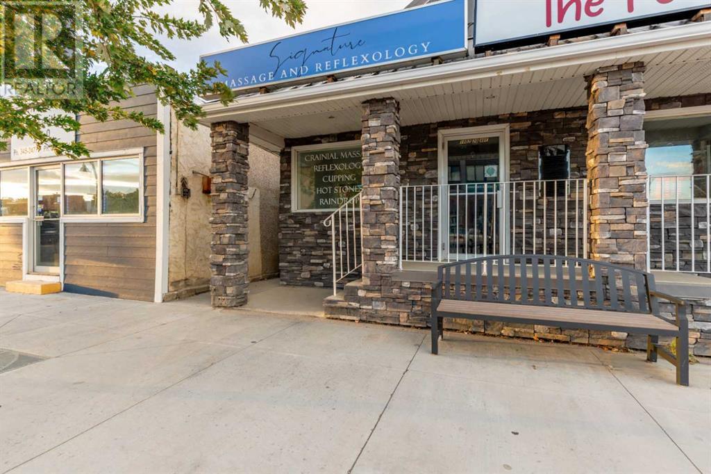 1910 18 Street Property Photo 4