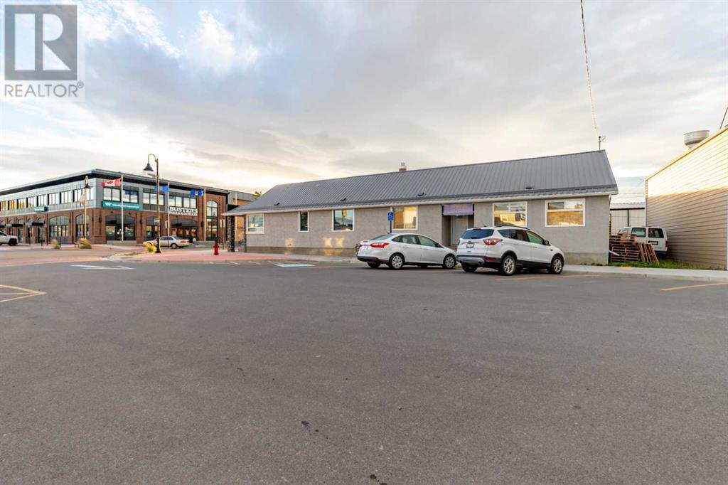 1910 18 Street Property Photo 5