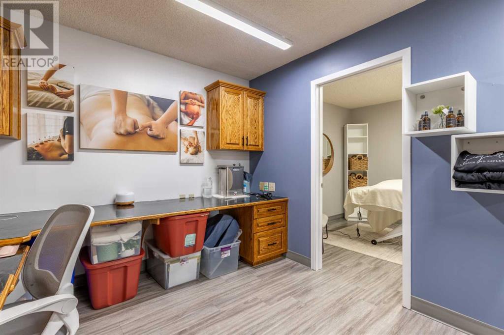 1910 18 Street Property Photo 13
