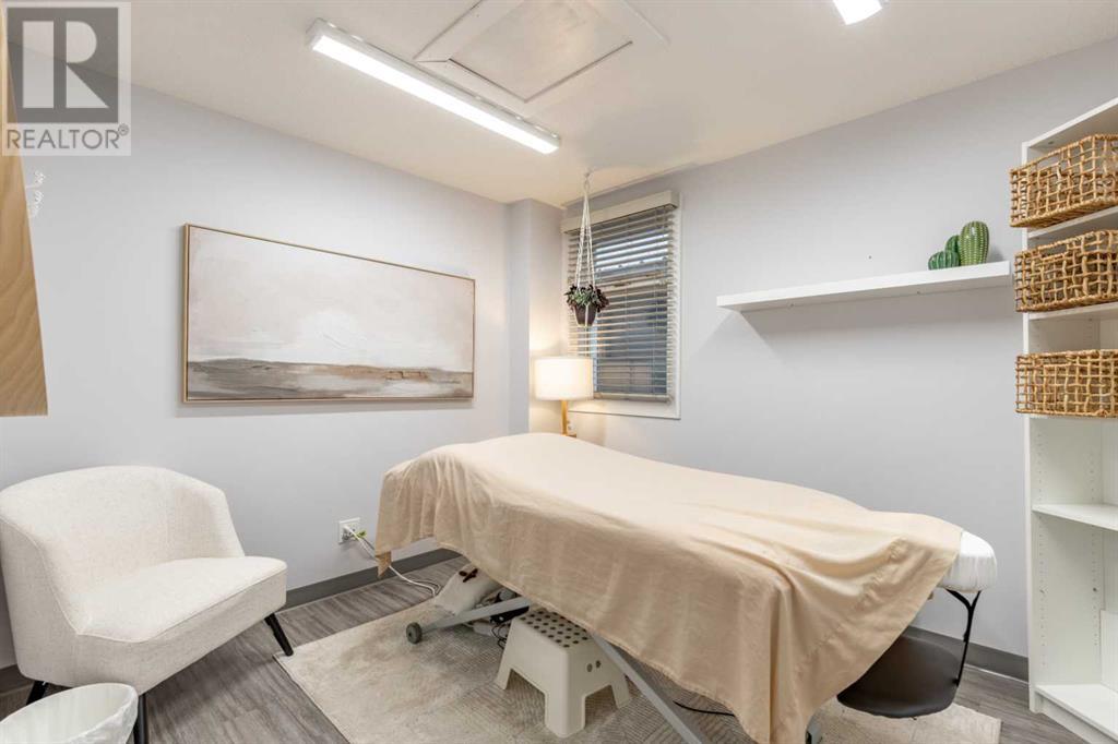 1910 18 Street Property Photo 18
