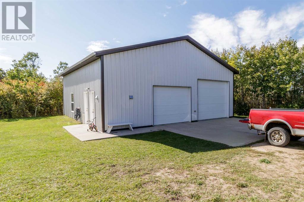 41255 Range Road 211 A - E Property Photo 35