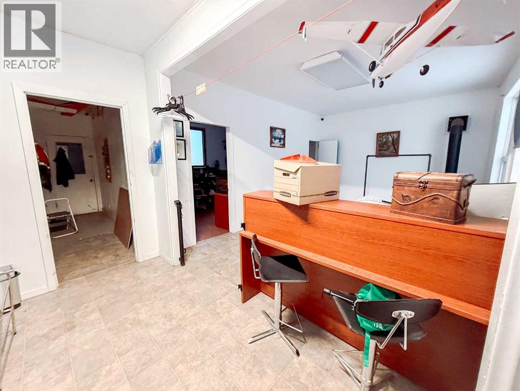 5031 47 Avenue Property Photo 29