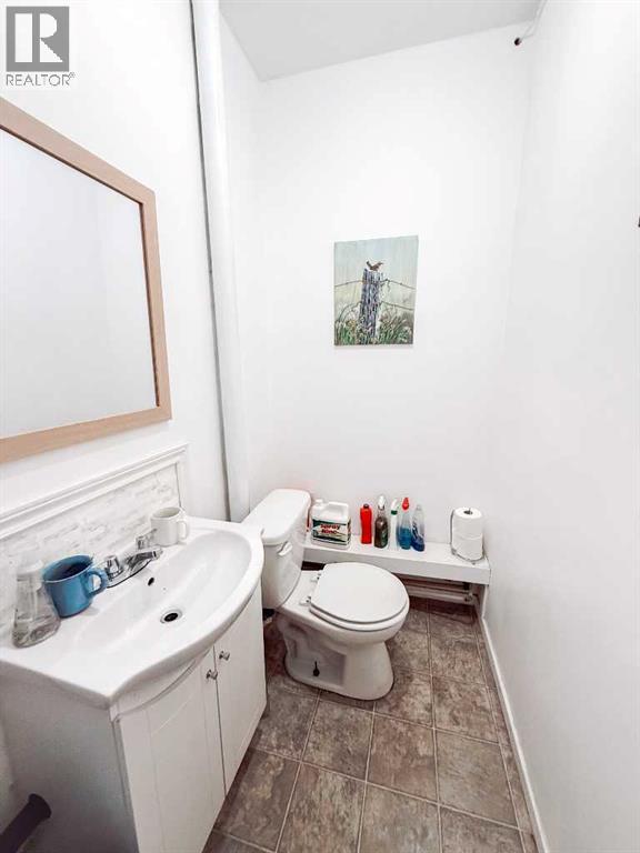 5031 47 Avenue Property Photo 31