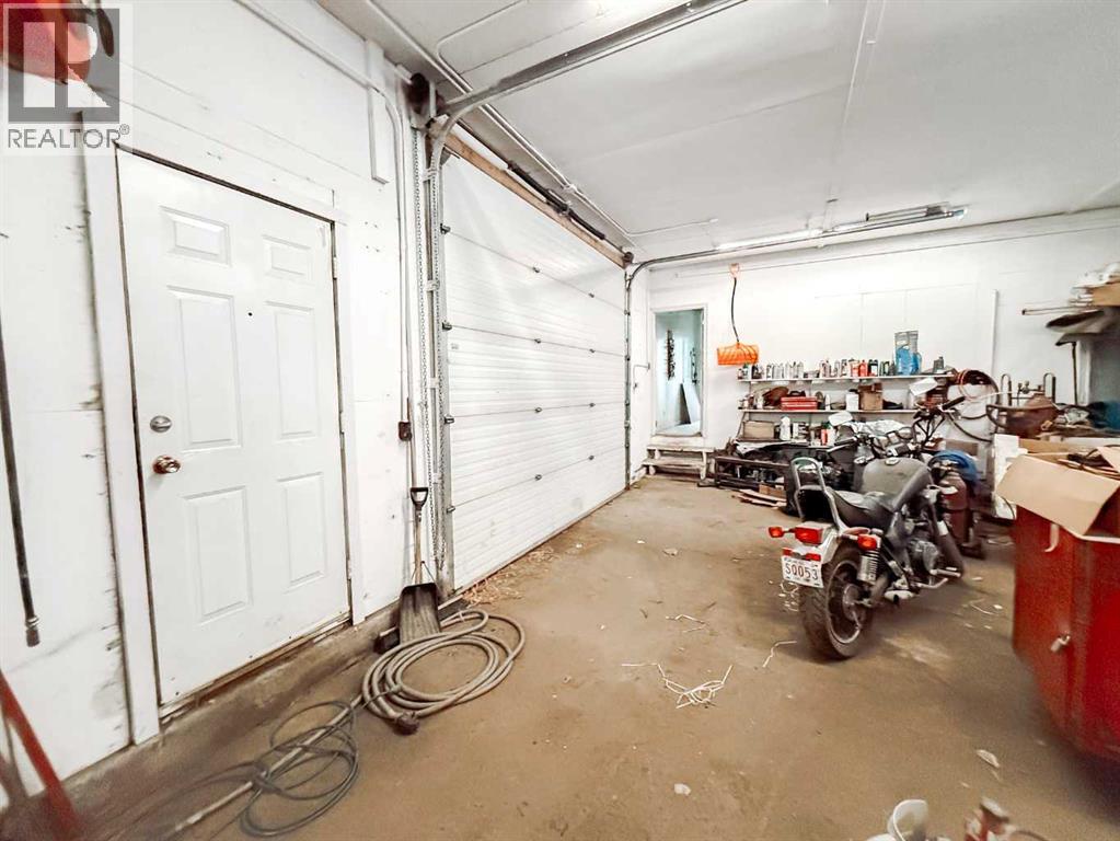 5031 47 Avenue Property Photo 40