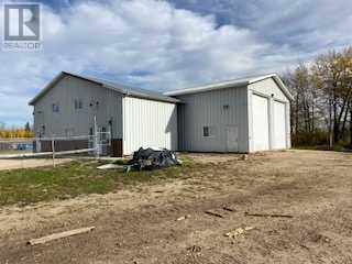 4502 57 Street Property Photo 2