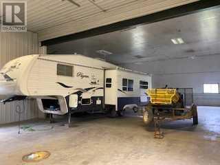 4502 57 Street Property Photo 4