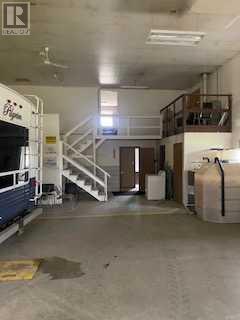 4502 57 Street Property Photo 6
