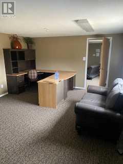4502 57 Street Property Photo 7