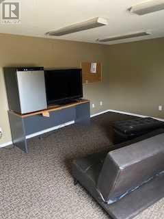 4502 57 Street Property Photo 8