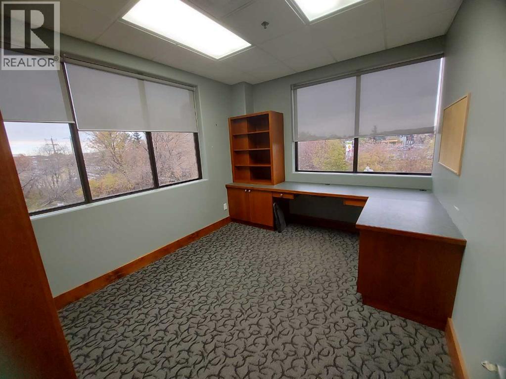 4320 50 Avenue Property Photo 5