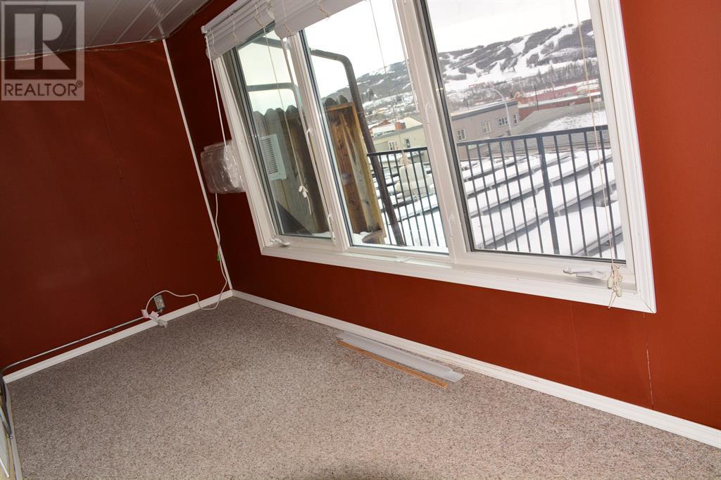 101-215, 10118 100 Avenue Property Photo 6