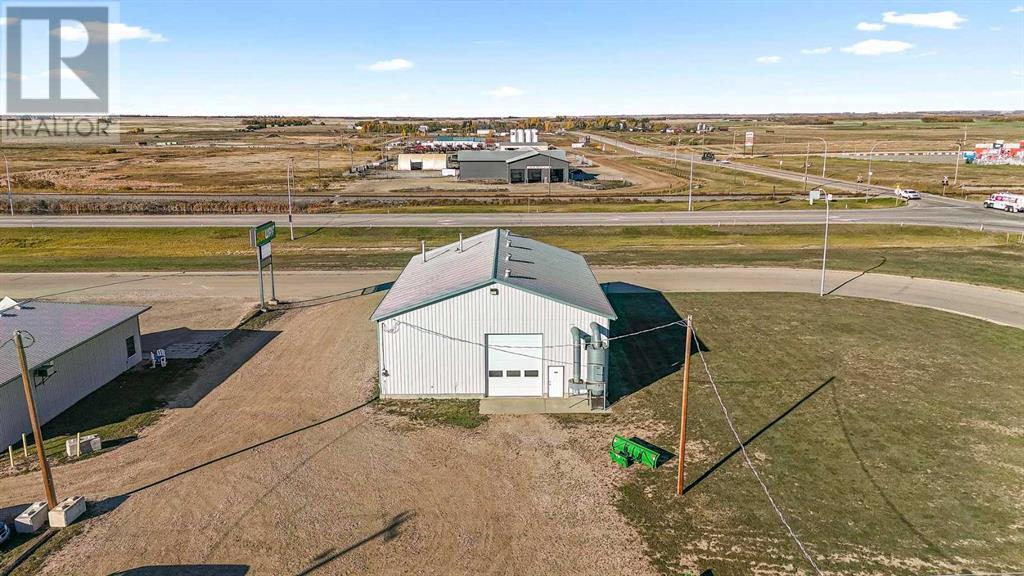 4205 51 A Street Property Photo 3