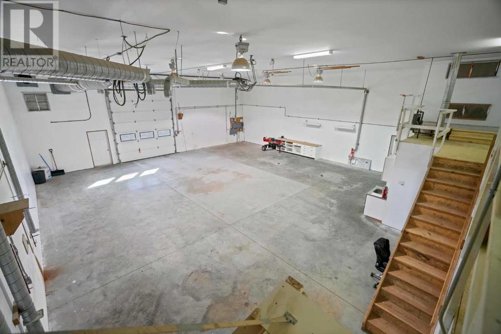 4205 51 A Street Property Photo 9