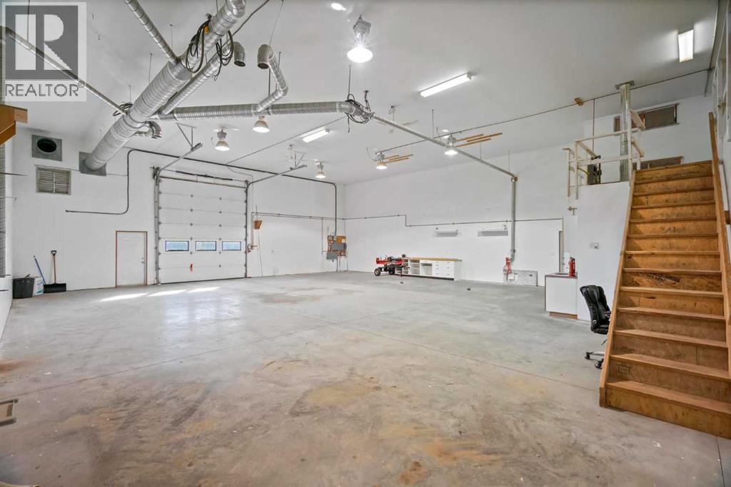 4205 51 A Street Property Photo 10