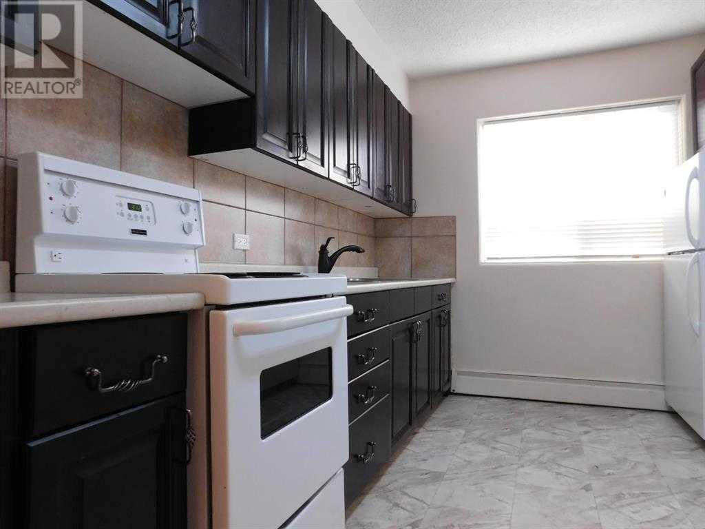 1309 12 Avenue Sw Property Photo 5
