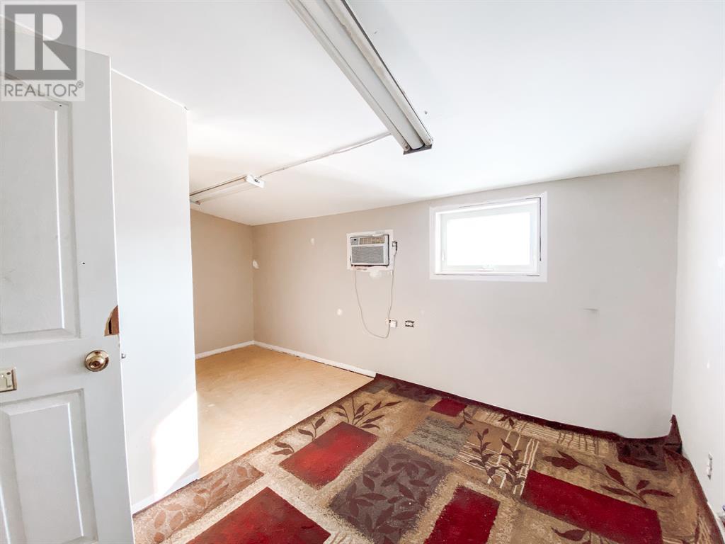 4720 49 Avenue Property Photo 22