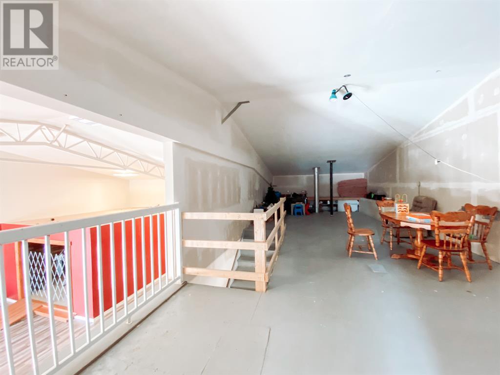 4720 49 Avenue Property Photo 24
