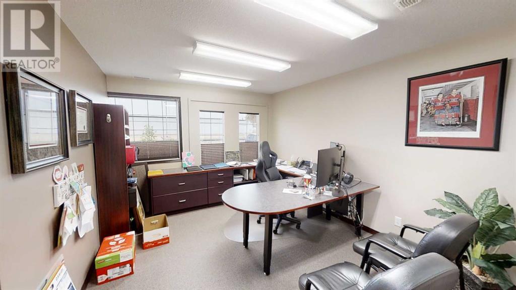 101, 102 109, 9824 97 Avenue Property Photo 17