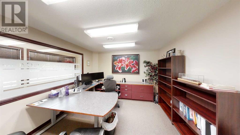 101, 102 109, 9824 97 Avenue Property Photo 21