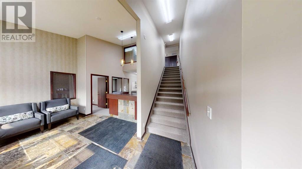 101, 102 109, 9824 97 Avenue Property Photo 25