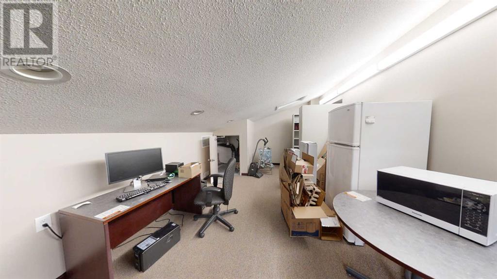 101, 102 109, 9824 97 Avenue Property Photo 36