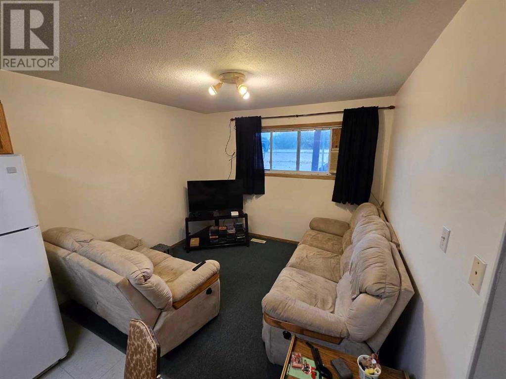 1-7, 205 Reed Avenue Property Photo 11