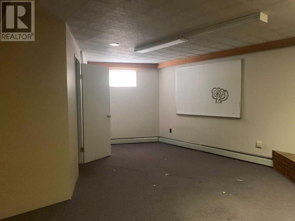 532 South Railway Street Property Photo 17