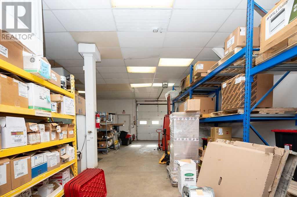 4917 51 Street Property Photo 16