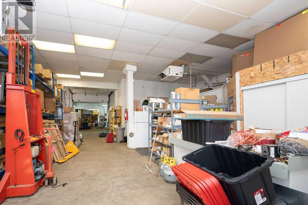 4917 51 Street Property Photo 18