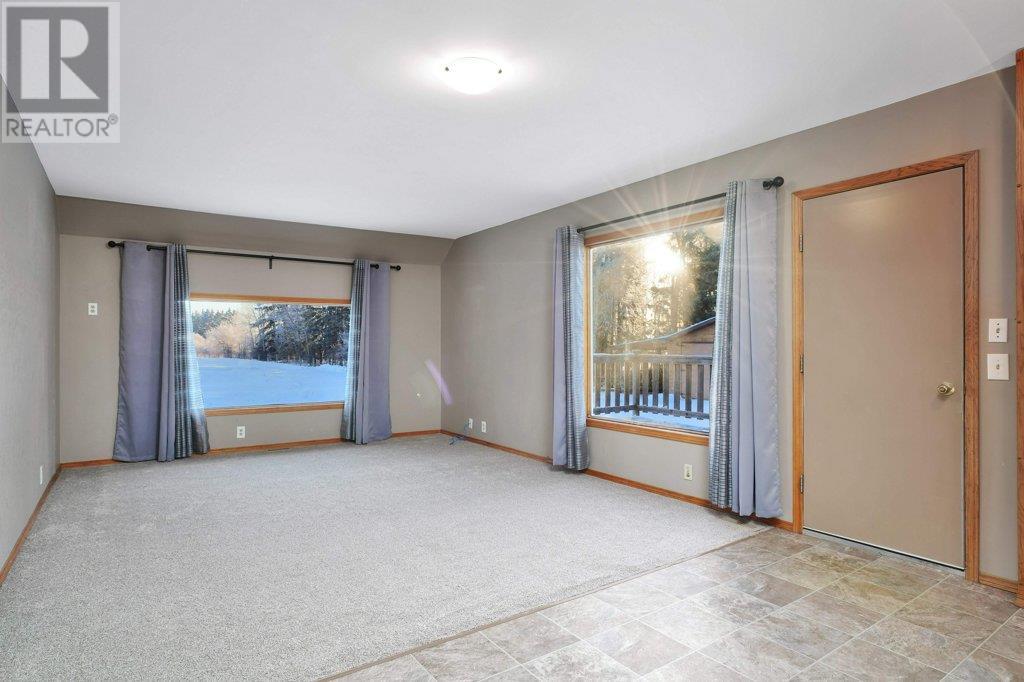 20, 38130 Range Road 270 Property Photo 24
