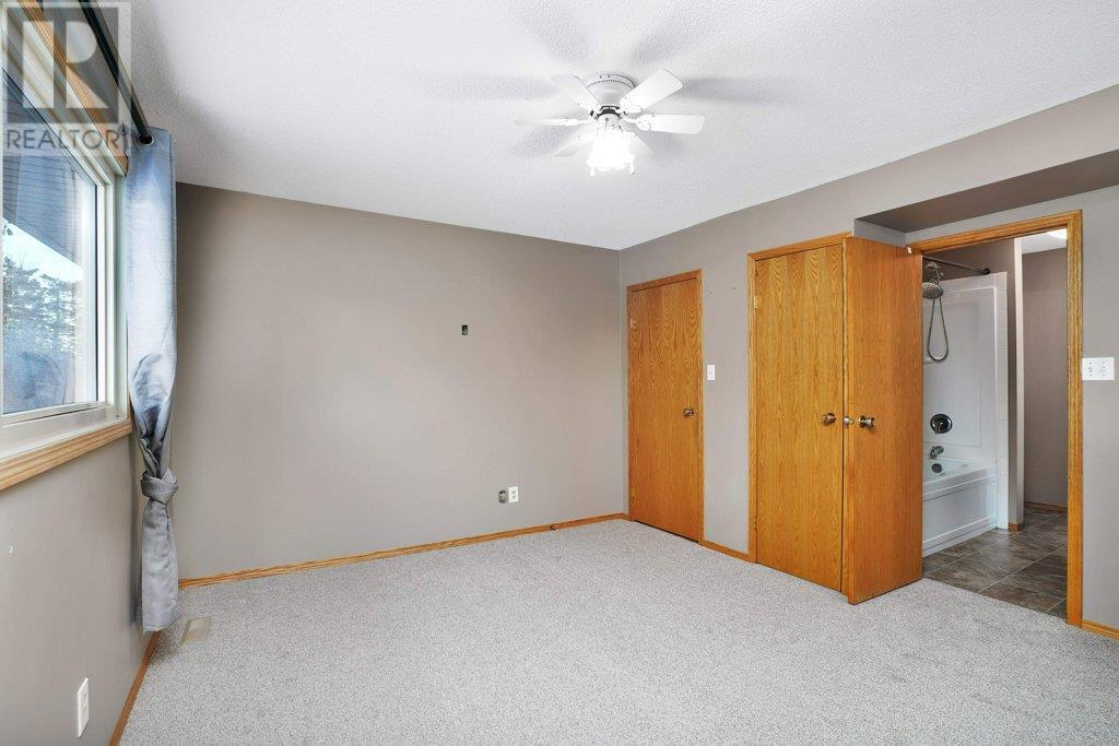 20, 38130 Range Road 270 Property Photo 26